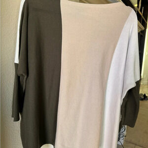 Trendy Beulah Brand Sweater Size Medium